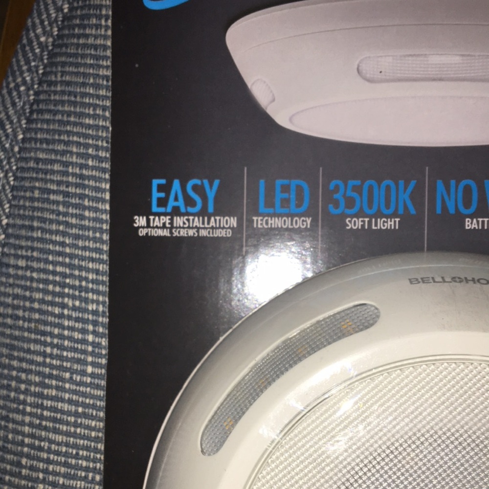 Ceiling Light With Remote Control - Picture 3 of 6